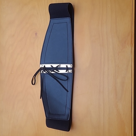 Torrid stretch waist belts - Picture 3 of 4